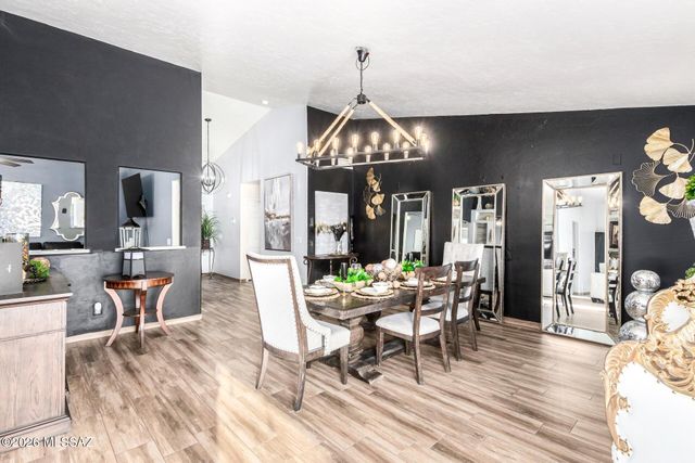 7185 W Resthaven Place, Tucson, AZ 85757