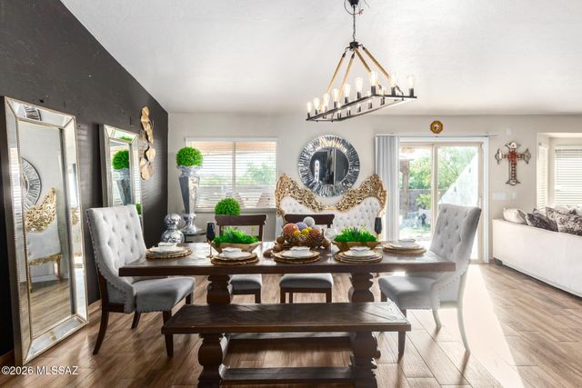 7185 W Resthaven Place, Tucson, AZ 85757