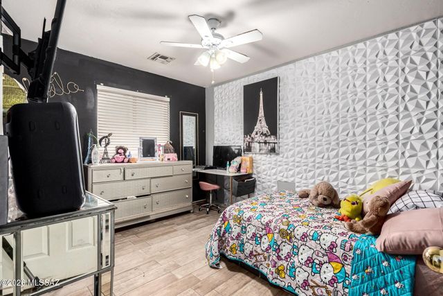 7185 W Resthaven Place, Tucson, AZ 85757