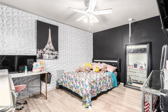 7185 W Resthaven Place, Tucson, AZ 85757