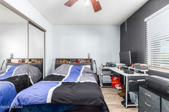 7185 W Resthaven Place, Tucson, AZ 85757