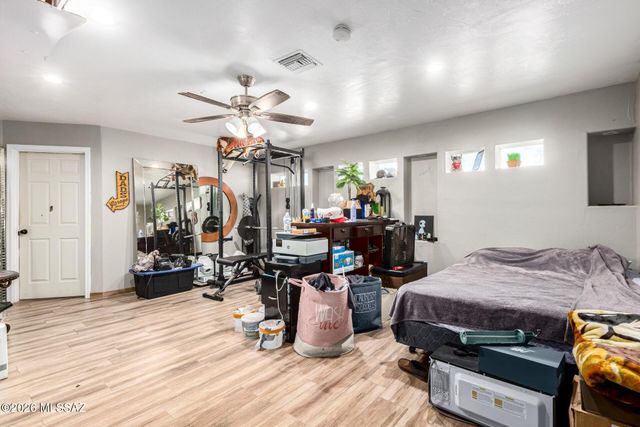 7185 W Resthaven Place, Tucson, AZ 85757