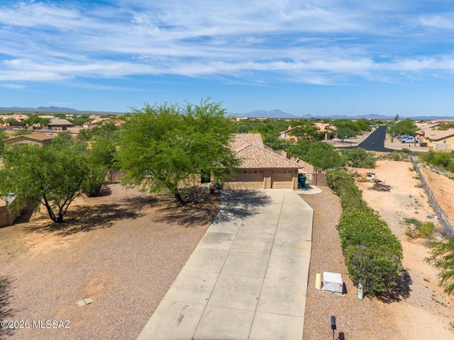 7185 W Resthaven Place, Tucson, AZ 85757