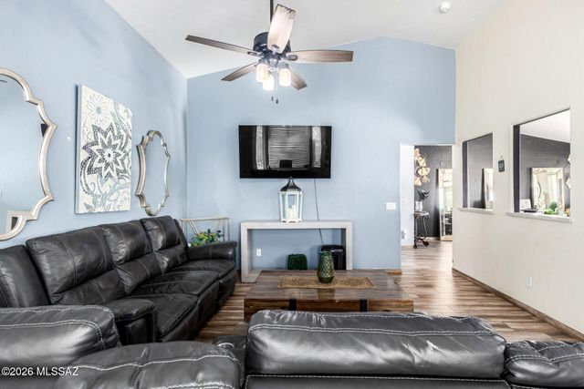 7185 W Resthaven Place, Tucson, AZ 85757