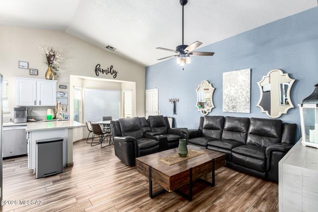 7185 W Resthaven Place, Tucson, AZ 85757