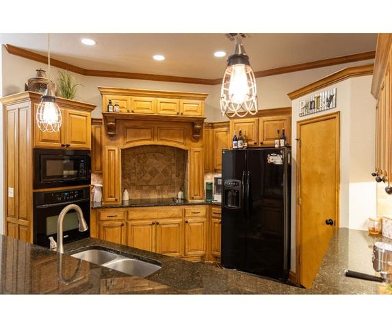 2805 NE Edmond, Piedmont, OK 73078