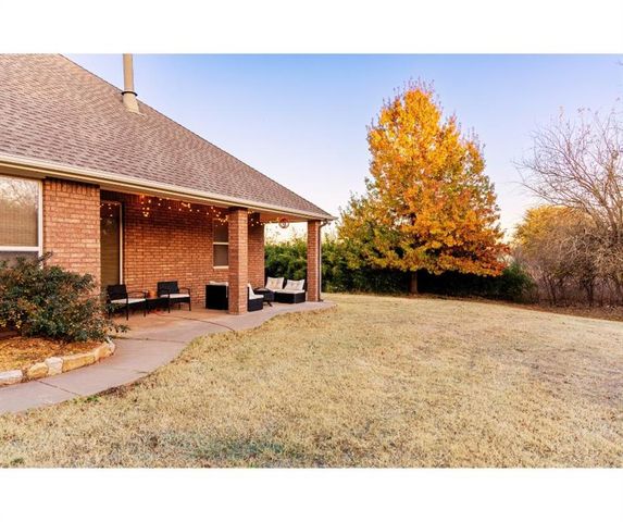 2805 NE Edmond, Piedmont, OK 73078