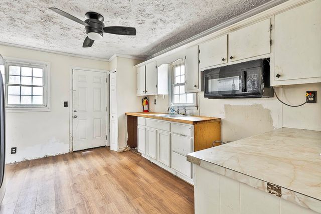 202 White Avenue, Hogansville, GA 30230