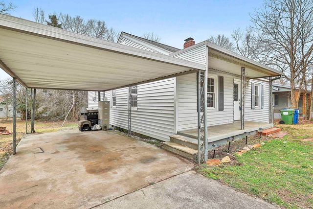 202 White Avenue, Hogansville, GA 30230