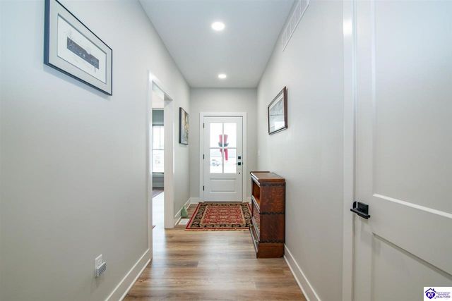 318 High Peak Place, Elizabethtown, KY 42701