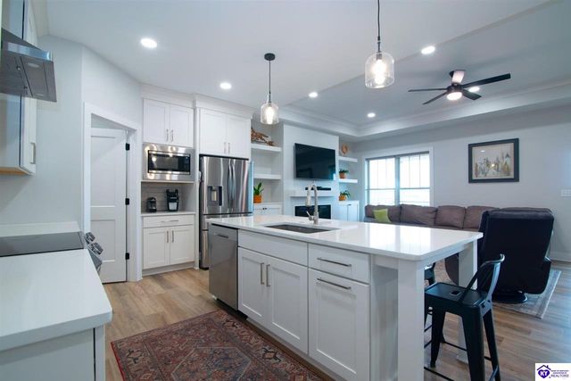 318 High Peak Place, Elizabethtown, KY 42701
