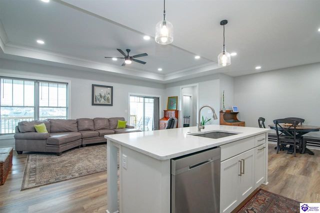 318 High Peak Place, Elizabethtown, KY 42701