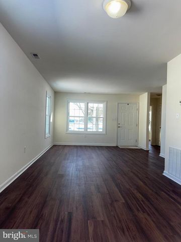 735 W NORTH ST, Dover, DE 19904