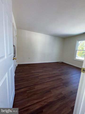 735 W NORTH ST, Dover, DE 19904