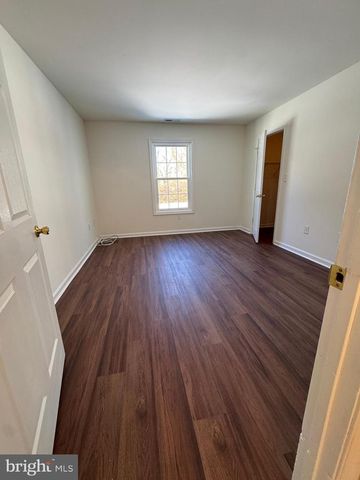 735 W NORTH ST, Dover, DE 19904