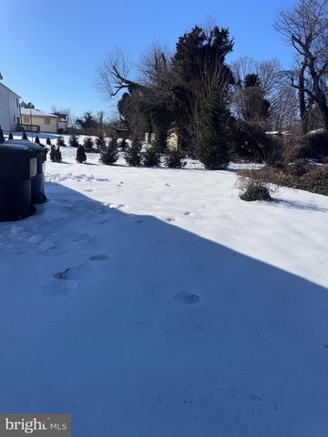 735 W NORTH ST, Dover, DE 19904