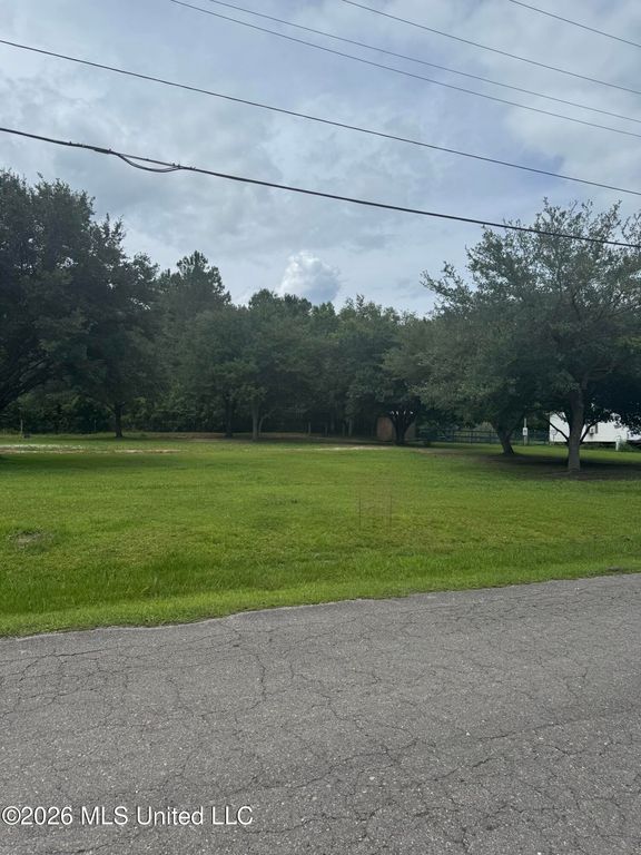 18571 Riverline Drive, Saucier, MS 39574