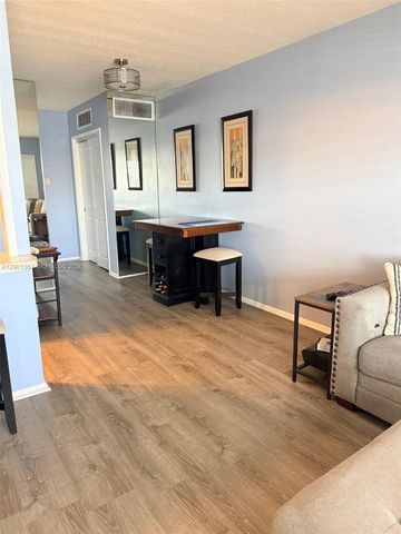 5201 NE 24th Ter A310, Fort Lauderdale, FL 33308