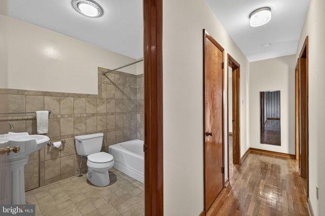 7737 SUMMIT POINT RD, Charles Town, WV 25414