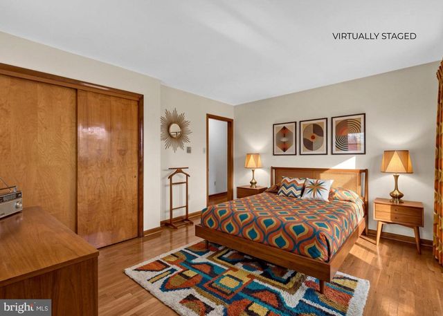 7737 SUMMIT POINT RD, Charles Town, WV 25414