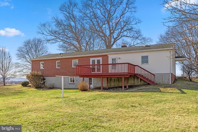 7737 SUMMIT POINT RD, Charles Town, WV 25414