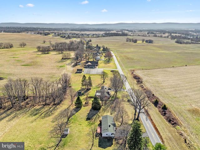 7737 SUMMIT POINT RD, Charles Town, WV 25414