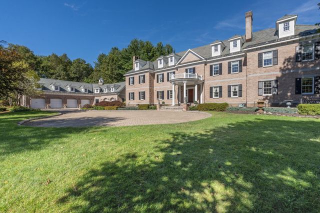 6 Lancaster Road, Windham, NH 03087