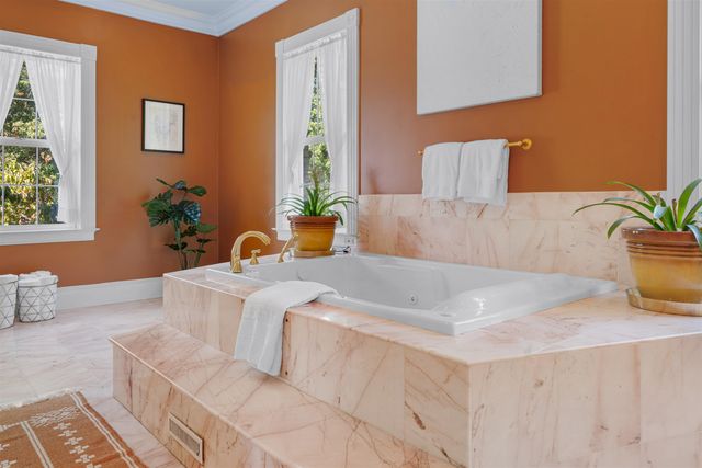 6 Lancaster Road, Windham, NH 03087