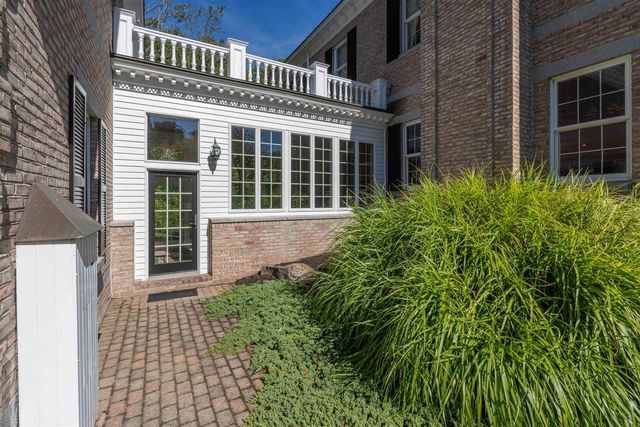 6 Lancaster Road, Windham, NH 03087