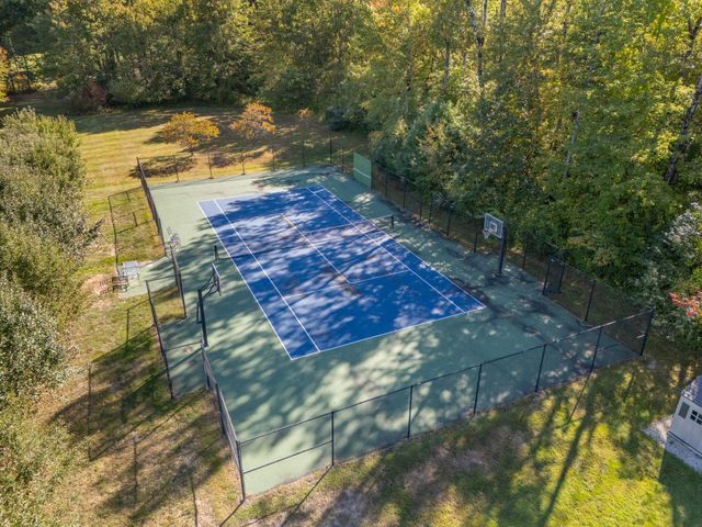 6 Lancaster Road, Windham, NH 03087