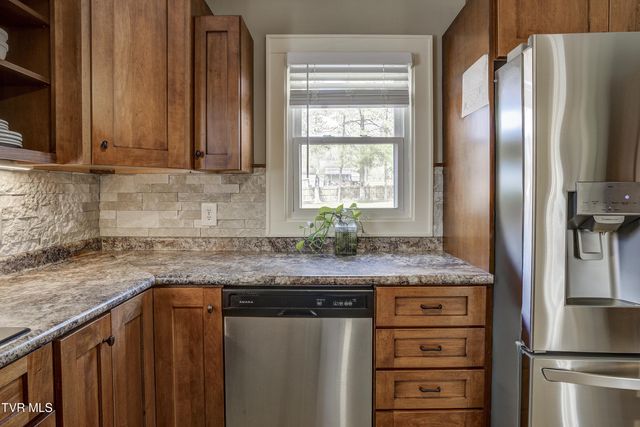 4238 Ivanhoe Street, Kingsport, TN 37660