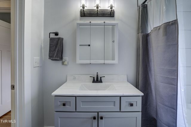 4238 Ivanhoe Street, Kingsport, TN 37660