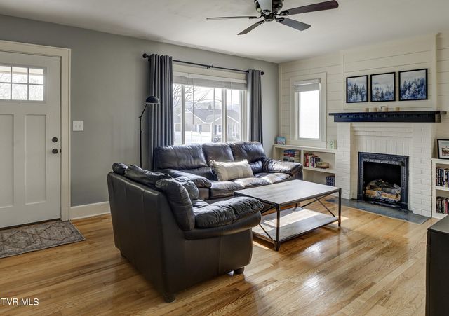 4238 Ivanhoe Street, Kingsport, TN 37660