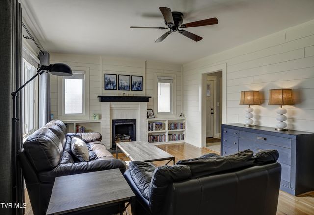 4238 Ivanhoe Street, Kingsport, TN 37660