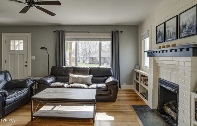 4238 Ivanhoe Street, Kingsport, TN 37660