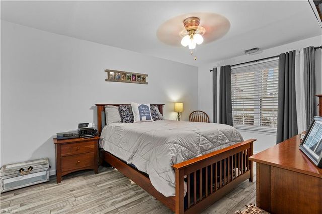 713 Rue Marseille, Chesapeake, VA 23320