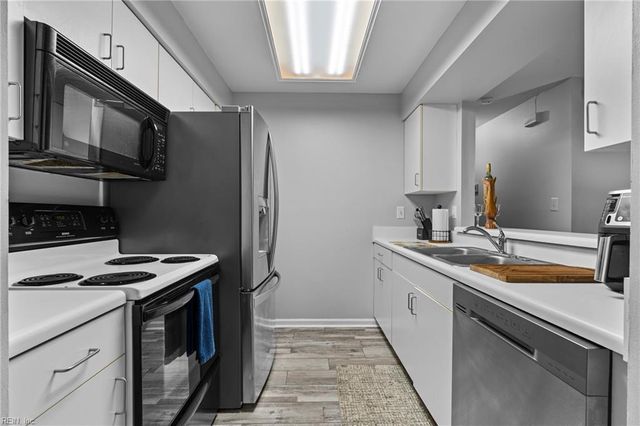 713 Rue Marseille, Chesapeake, VA 23320