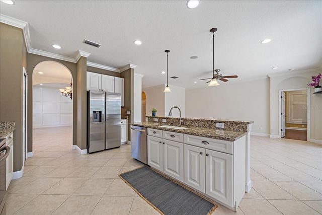 4407 67TH STREET E, Bradenton, FL 34203