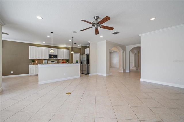 4407 67TH STREET E, Bradenton, FL 34203