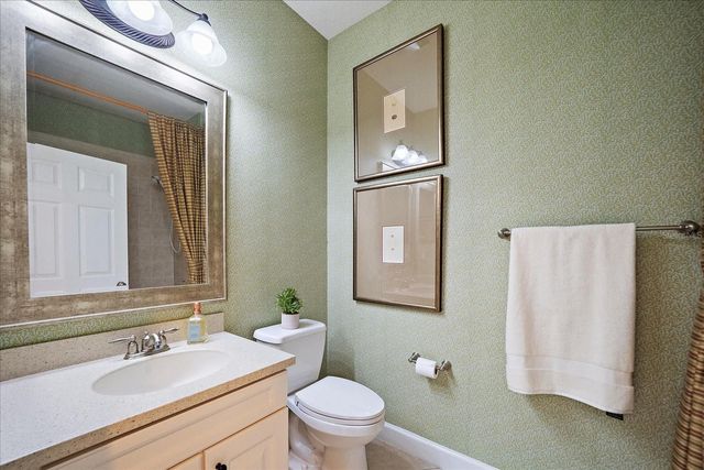 4407 67TH STREET E, Bradenton, FL 34203