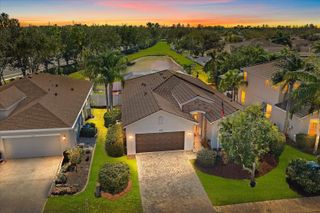 4407 67TH STREET E, Bradenton, FL 34203