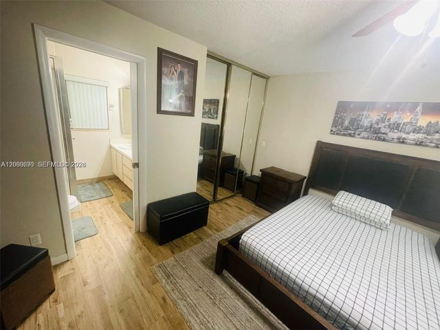 49 Essex Ct C, Royal Palm Beach, FL 33411