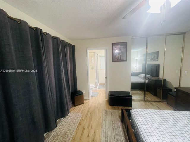 49 Essex Ct C, Royal Palm Beach, FL 33411