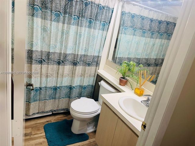 49 Essex Ct C, Royal Palm Beach, FL 33411