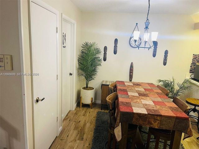 49 Essex Ct C, Royal Palm Beach, FL 33411