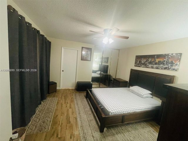 49 Essex Ct C, Royal Palm Beach, FL 33411
