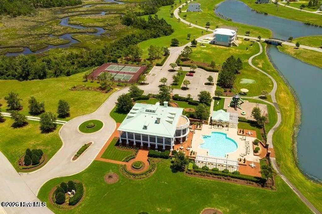 Image 21 of property listing at 746 Cannonsgate Drive, Newport, NC 28570