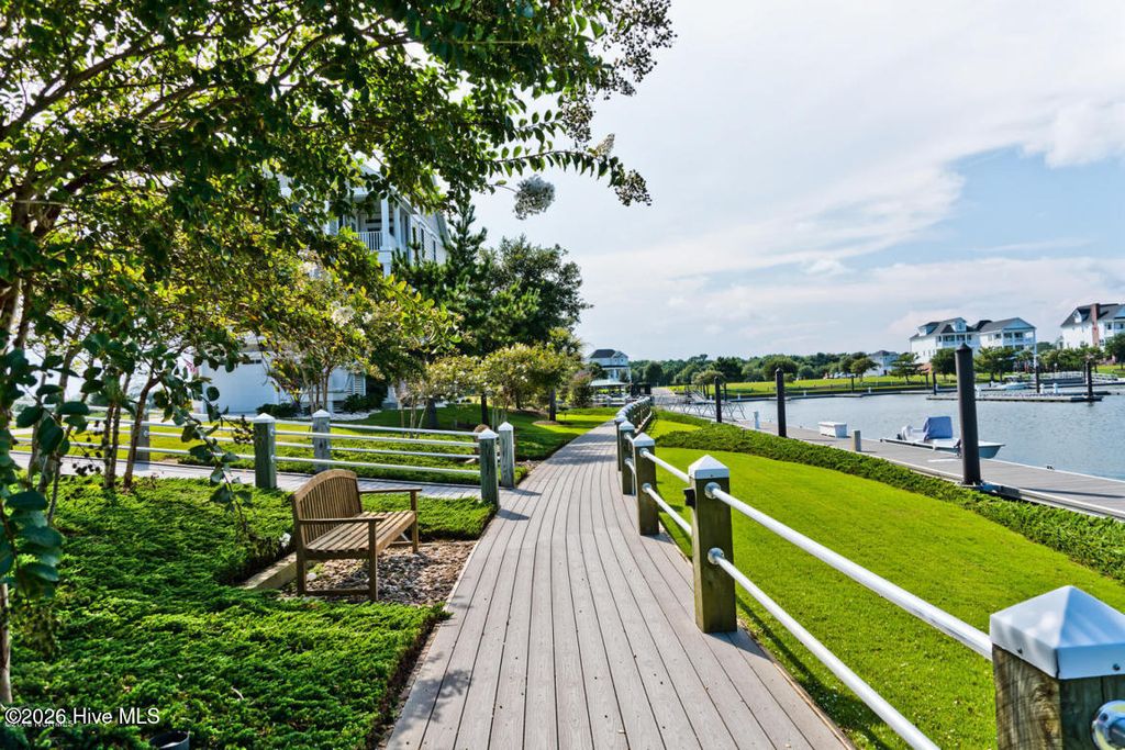 Image 28 of property listing at 746 Cannonsgate Drive, Newport, NC 28570