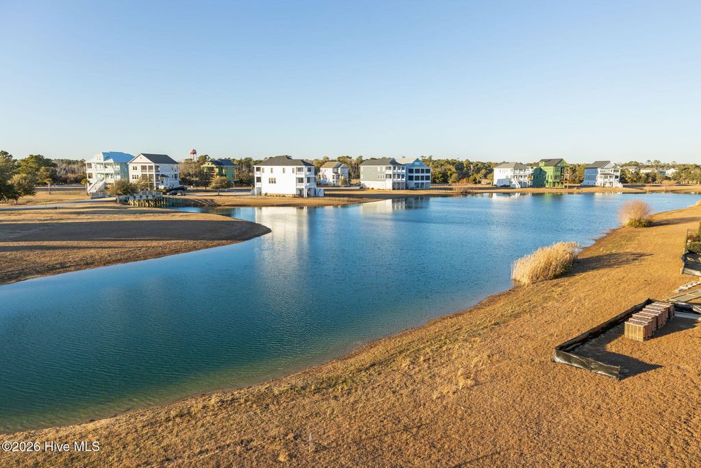 Image 33 of property listing at 746 Cannonsgate Drive, Newport, NC 28570
