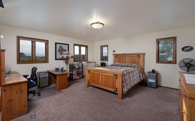 3250 Big Bear Road, Gallatin Gateway, MT 59730